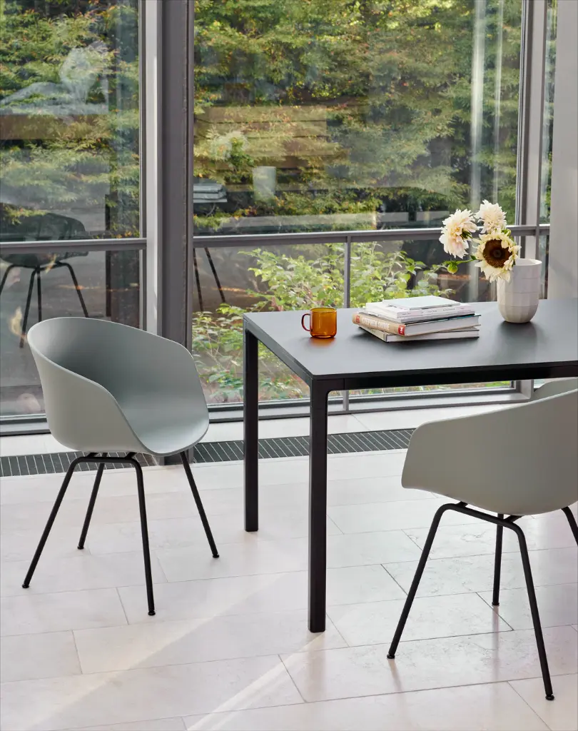 AAC 26 dusty blue 2.0 black base_T12 black linoleum.webp