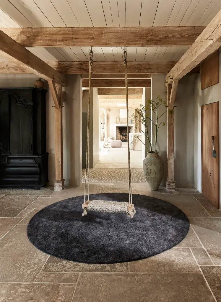 GIRO roomshot 01_hr.webp