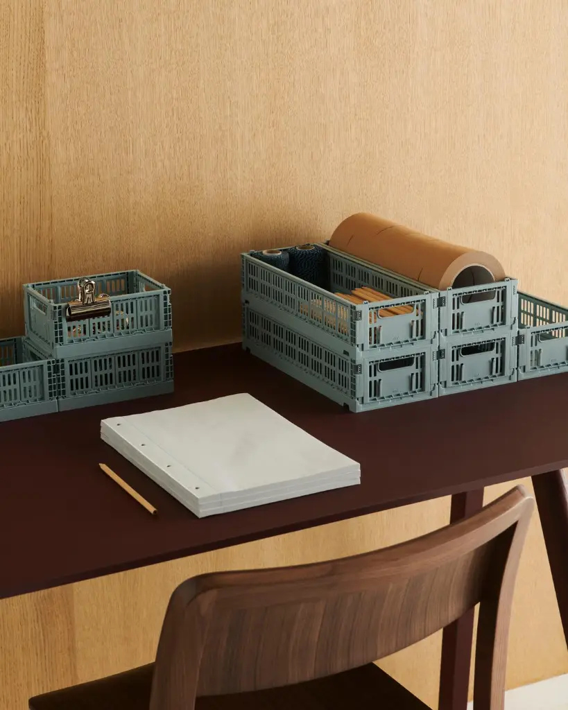 HAY Colour Crate Mini Oblong dusty blue_HAY Colour Crate Mini dusty blue_Pastis Chair wb lacquered walnut_CPH 90 Desk burgundy.webp