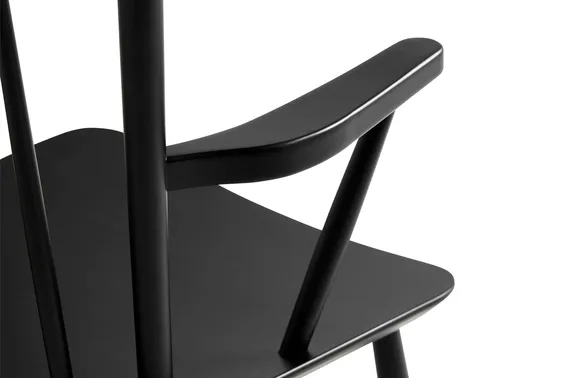 AA567-A208_J42 black wb lacquer beech_detail 02.webp