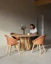 VincentSheppard_MaruDiningTable_JoeChairs_02.webp