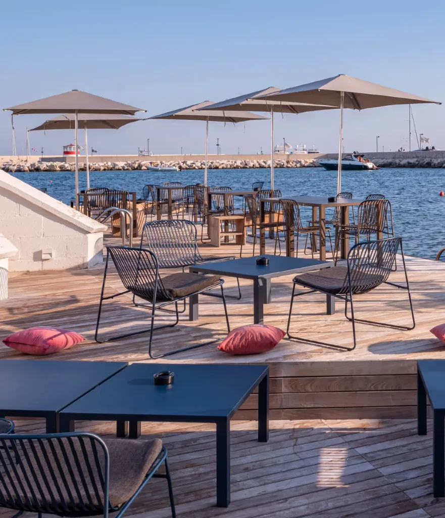 piazzetta-riviera-nova-emu-giardino-arredamento-outdoor.webp