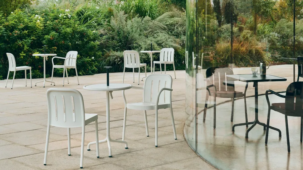 Deville Chair_Deville Armchair_Deville Table dia55 cream white_Host Portable Lamp anthracite.webp