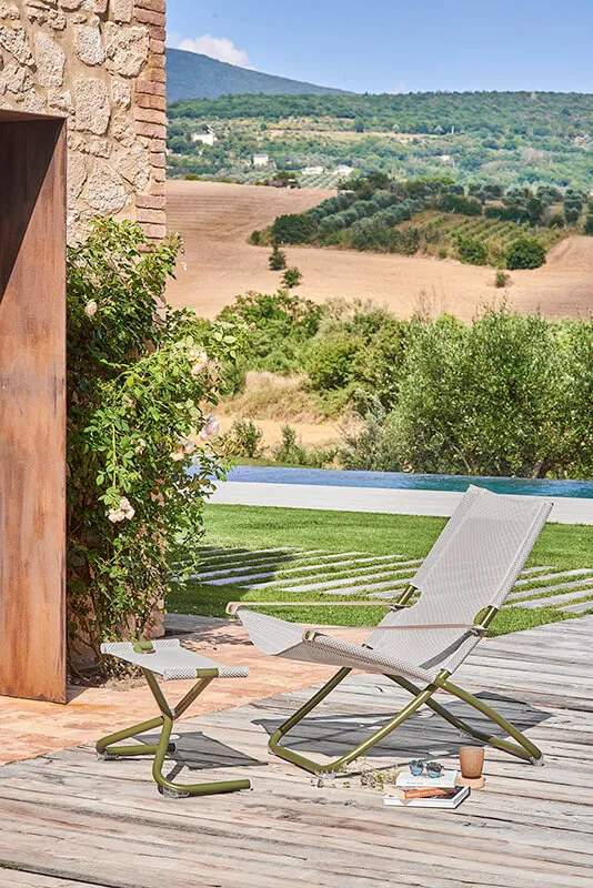 Snooze-emu-giardino-arredamento-outdoor-3.webp