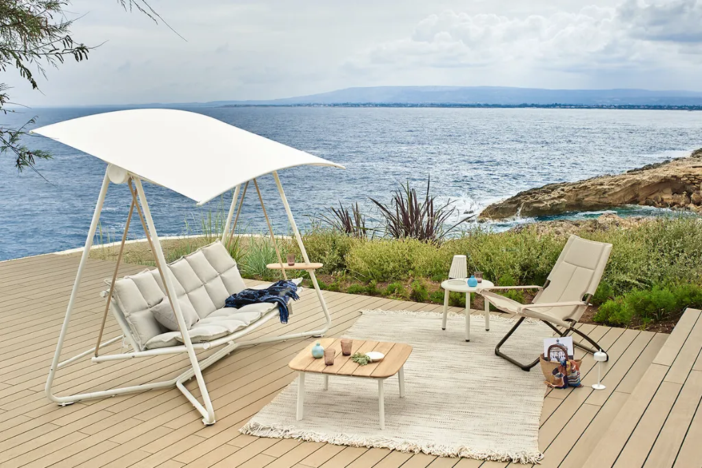 Reel-Snooze-Shine-Yard-Ottoman-emu-giardino-arredamento-outdoor.webp
