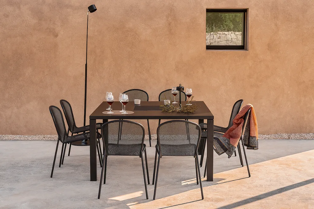 Quadro-RondaX-emu-giardino-arredamento-outdoor.webp