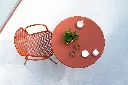 poltroncina-rondaX-tavolo-pigalle-emu-esterno-giardino-acciaio-rosso-acero.webp