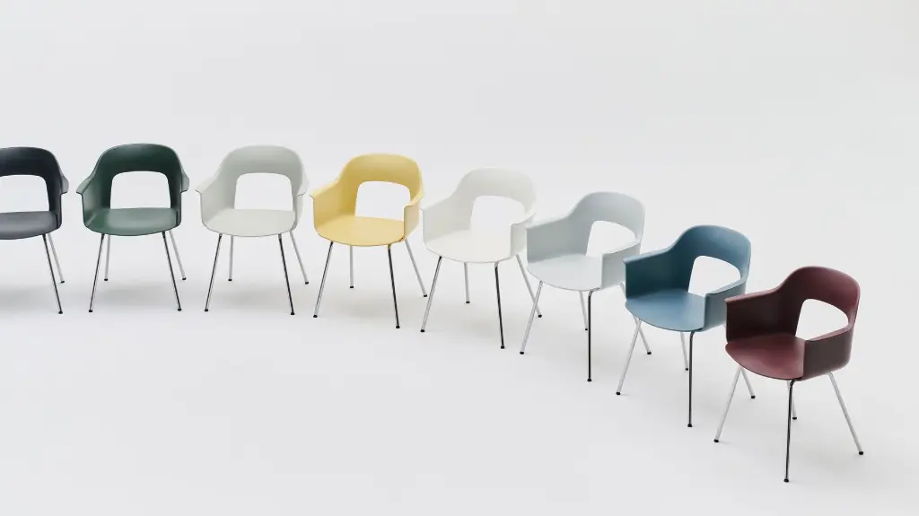 Layout Armchair 211 chromed steel base family 02.webp