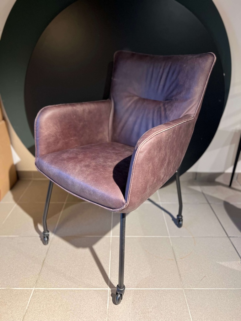 1x armstoel op wielen HE Design Freya