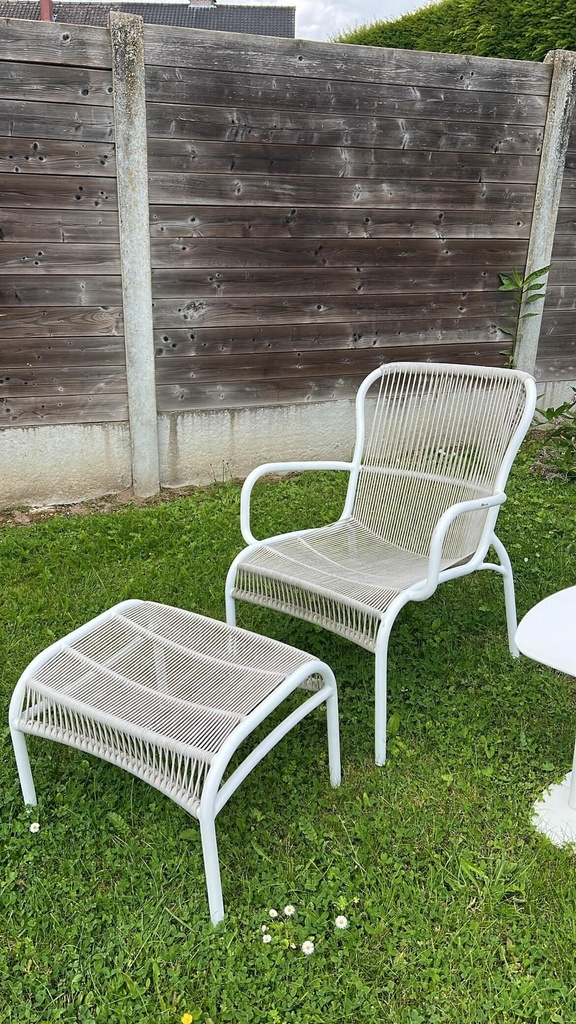 Vincent Sheppard Loop lounge + footrest