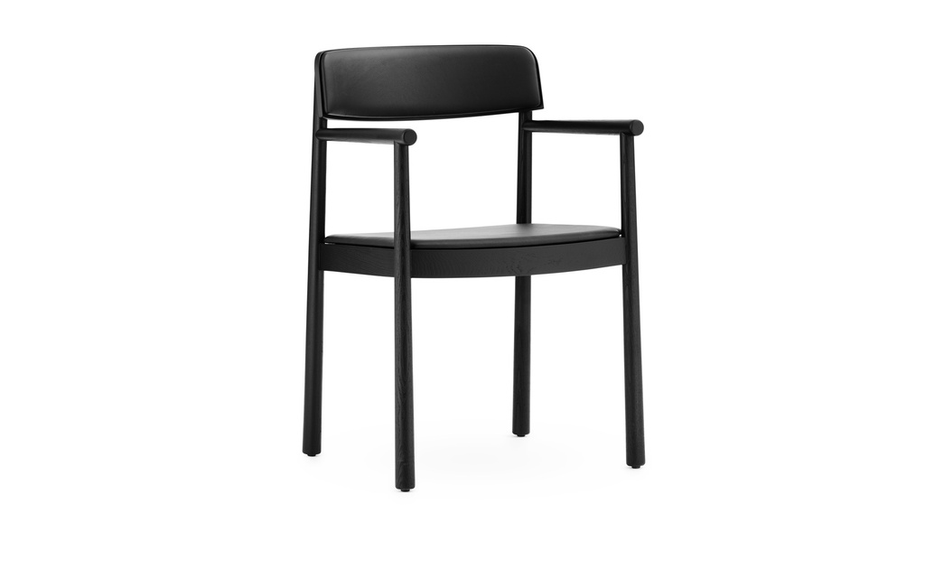 Normann Copenhagen Timb Armhair zwart met lederen zit en rug