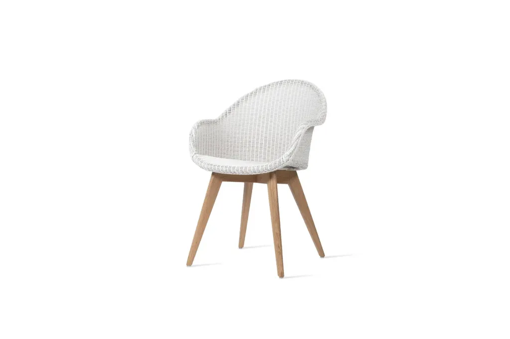 Vincent Sheppard Avril HB dining chair oak base (Pure White P024, Natural Oak 0W011)